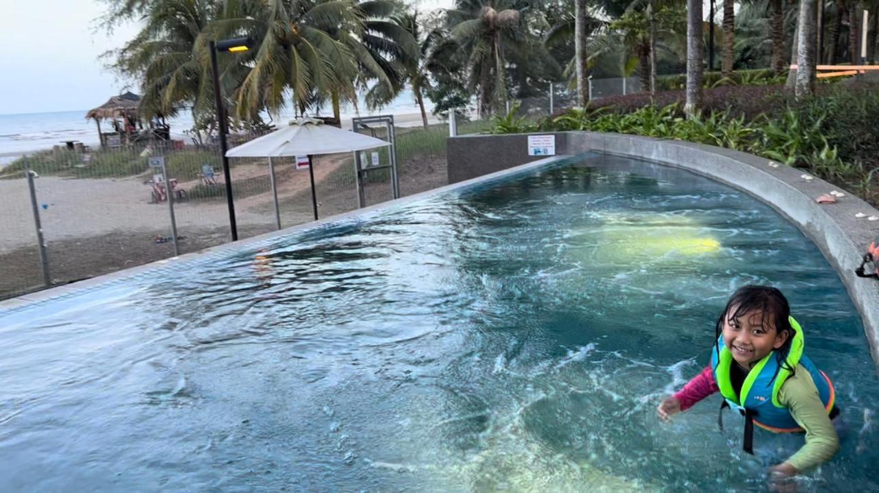 Pangsapuri Dipantai Timurbay Seaview Grdfloor Private